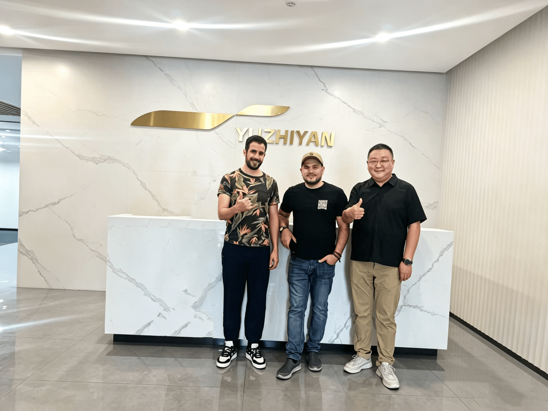 Overseas clients visiting Yuzhiyan office